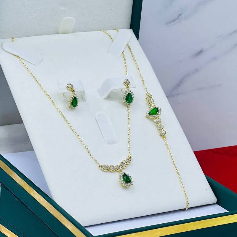 Ensemble sous forme goutte d&#039;eau